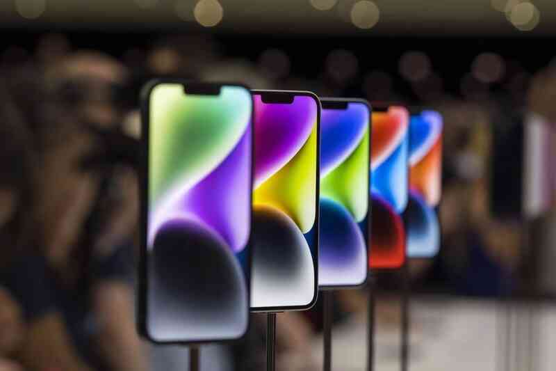 Dây buộc hộp đựng AirPods giá 300.000 đồng 'cháy hàng' - Ảnh 2. Dây buộc hộp đựng AirPods giá 300.000 đồng 'cháy hàng' - Ảnh 2.