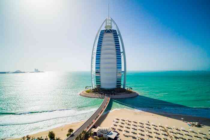 Có gì bên trong "khách sạn 7 sao duy nhất trên thế giới" xa hoa bậc nhất Dubai?