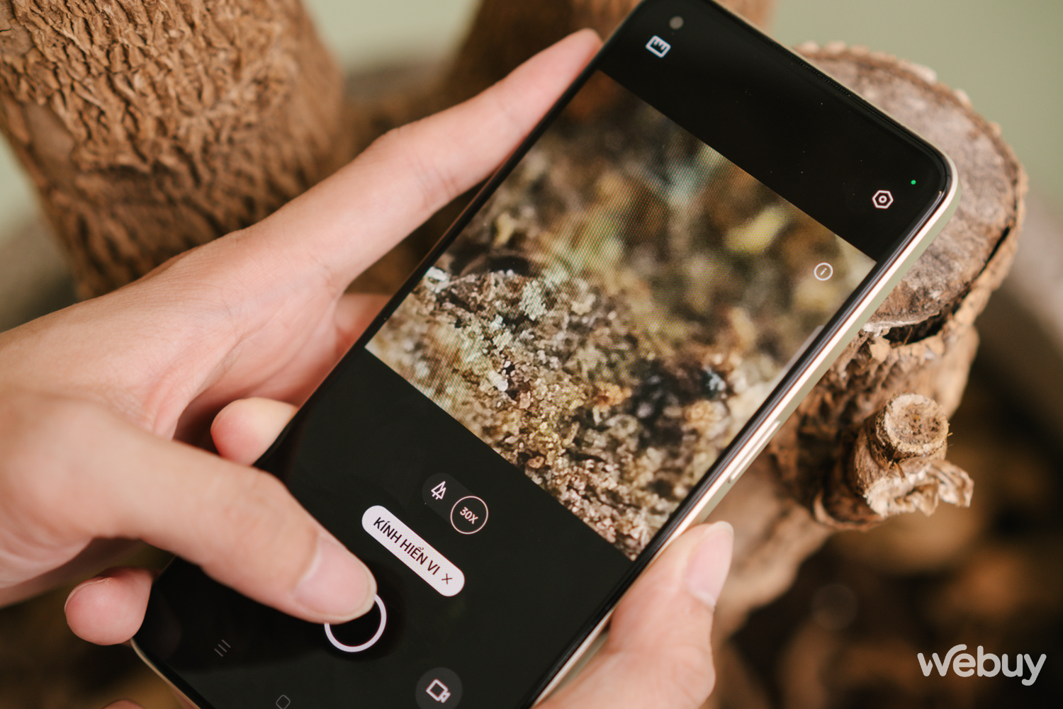 Trên tay OPPO Reno8: Chip Snapdragon 680 4G, chụp macro 30X, thiết kế đèn trang trí camera độc đáo - Ảnh 8. Trên tay OPPO Reno8: Chip Snapdragon 680 4G, chụp macro 30X, thiết kế đèn trang trí camera độc đáo - Ảnh 8.
