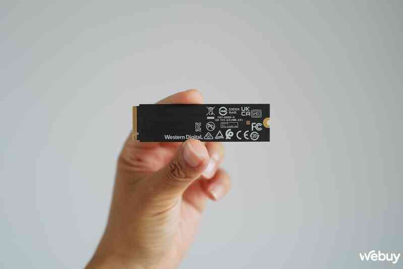 Đánh giá nhanh ổ cứng SSD WD_BLACK SN770 NVMe: Tốc độ ấn tượng, tiệm cận cao cấp - Ảnh 2.