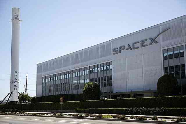 Giới đầu tư 'khát' cổ phiếu của startup giá trị nhất nước Mỹ SpaceX- Ảnh 3. Giới đầu tư 'khát' cổ phiếu của startup giá trị nhất nước Mỹ SpaceX- Ảnh 3.