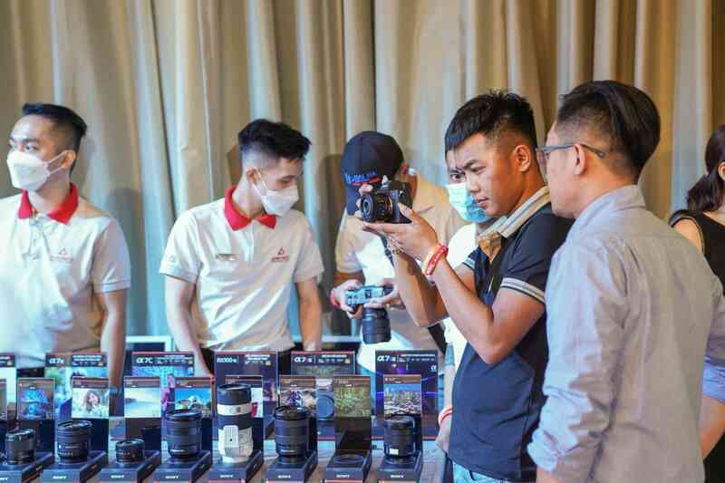 Hành trình 48h đầy cảm xúc với cuộc thi Làm phim nhanh cùng Sony - Ảnh 4. Hành trình 48h đầy cảm xúc với cuộc thi Làm phim nhanh cùng Sony - Ảnh 4.