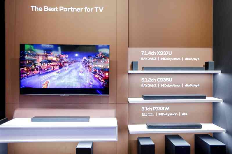 TCL khởi động việc tài trợ mới nhất cùng các ngôi sao bóng đá hàng đầu thế giới