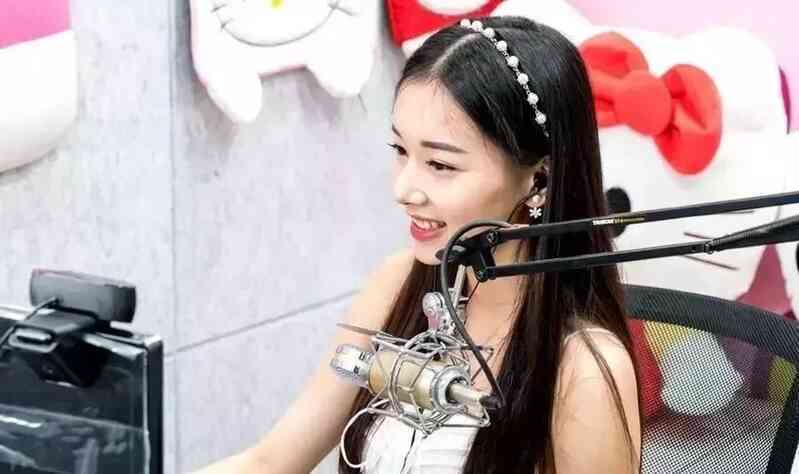 livestream kiếm tiền ảnh 2 livestream kiem tien anh 2
