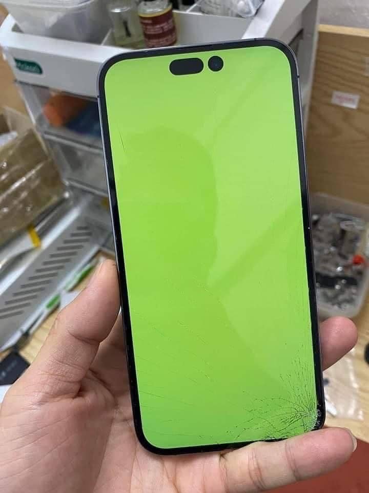 Rộ thông tin iPhone 14 Pro lỗi màn hình, thực hư ra sao?