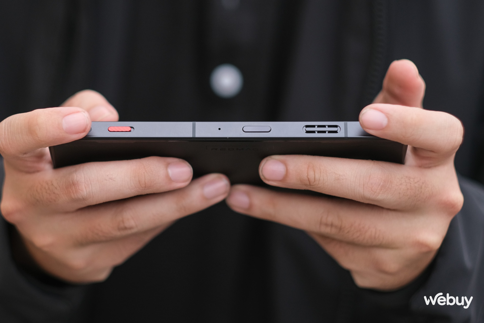 Smartphone chơi game này trang bị công nghệ camera hiếm thấy nhất trên thị trường - Ảnh 7. Smartphone chơi game này trang bị công nghệ camera hiếm thấy nhất trên thị trường - Ảnh 7.