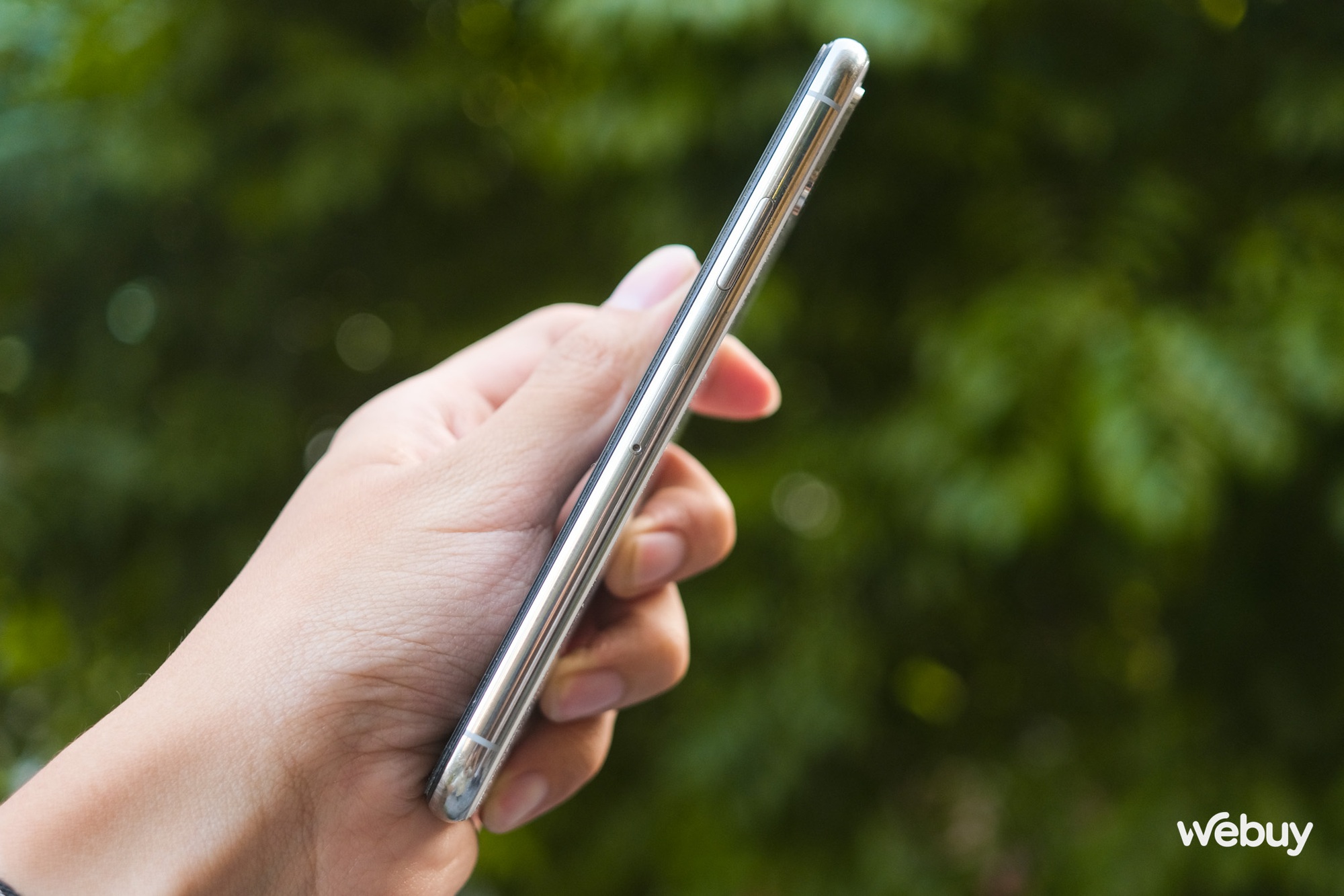 Từng khởi đầu xu hướng smartphone mới, mẫu iPhone này giờ không ai muốn mua