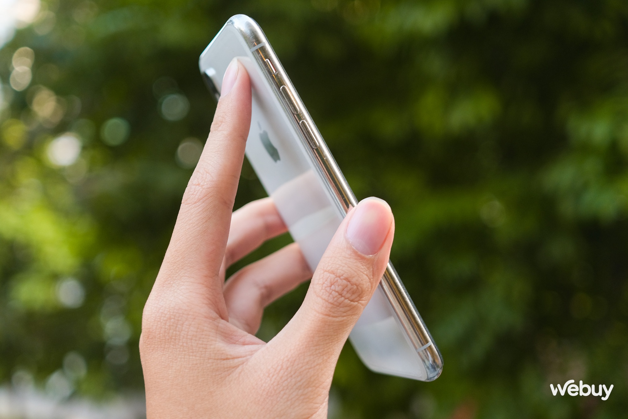 Từng khởi đầu xu hướng smartphone mới, mẫu iPhone này giờ không ai muốn mua