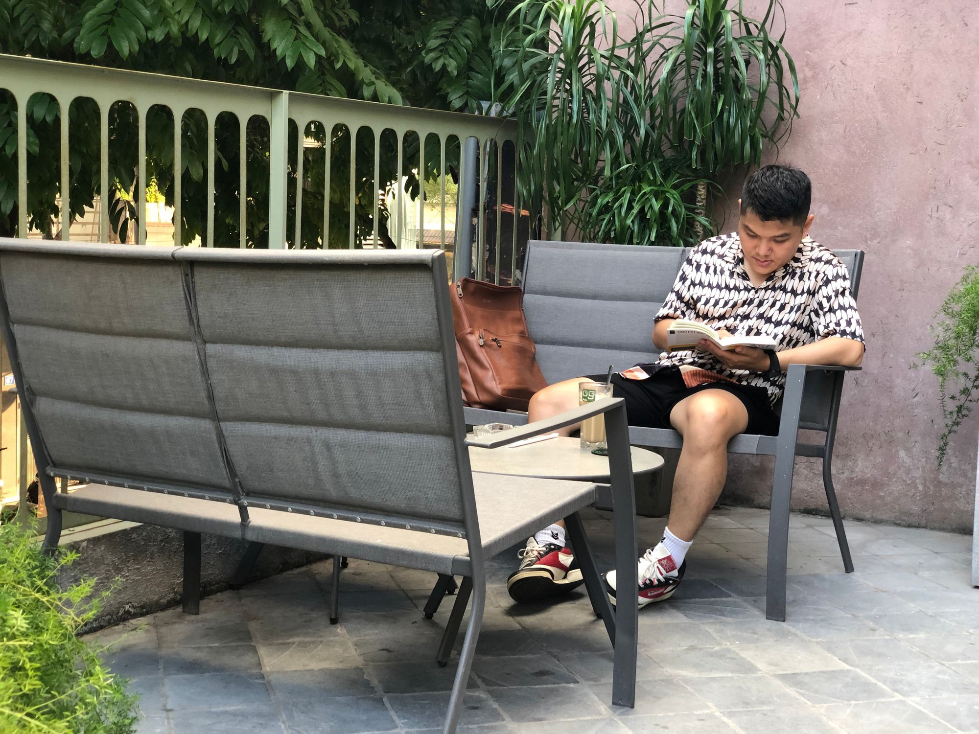 Từng khởi đầu xu hướng smartphone mới, mẫu iPhone này giờ không ai muốn mua