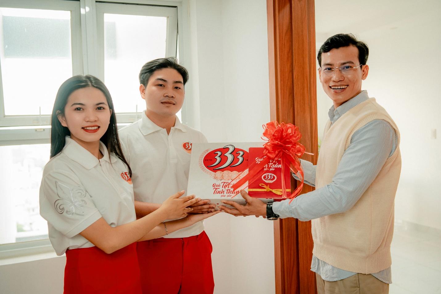 Hành trình gửi trao yêu thương của bia 333 cùng món quà Tết đậm đà - Ảnh 3.