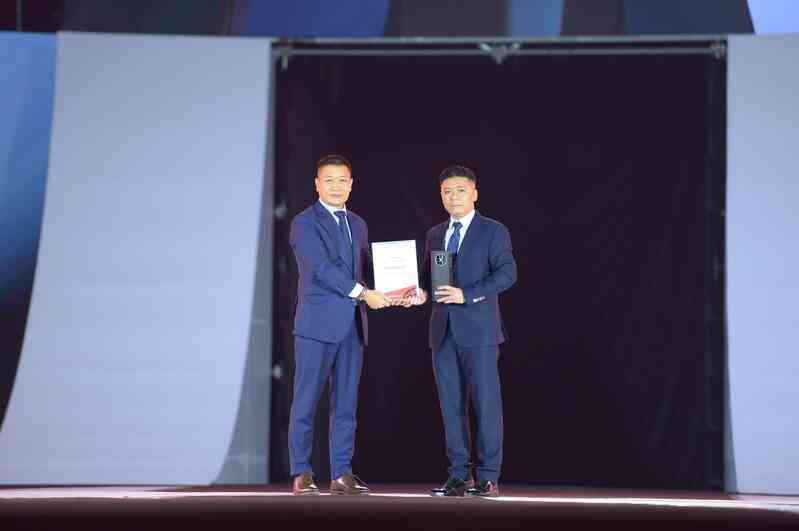 Kia Carnival - Xe phổ thông 2022 cho đại gia đình - Ảnh 2. Kia Carnival - Xe phổ thông 2022 cho đại gia đình - Ảnh 2.