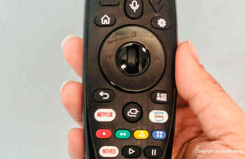 Rà soát tính pháp lý của các ứng dụng xem truyền hình cài sẵn trên TV thông minh