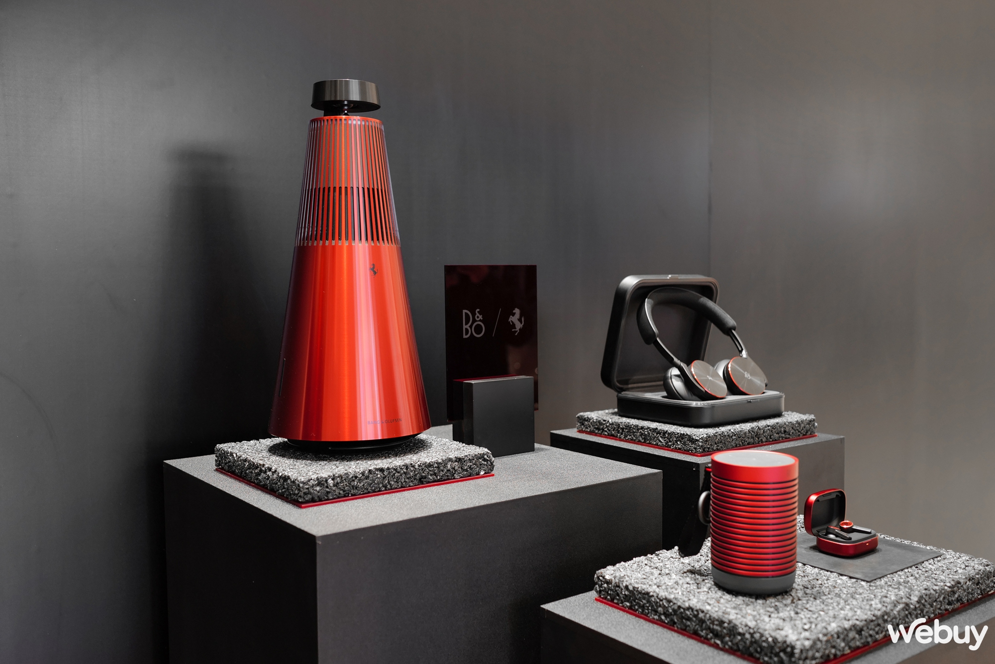 Ngắm nhìn bộ sưu tập âm thanh cao cấp Bang & Olufsen x Ferrari: Khi đẳng cấp được nhân đôi