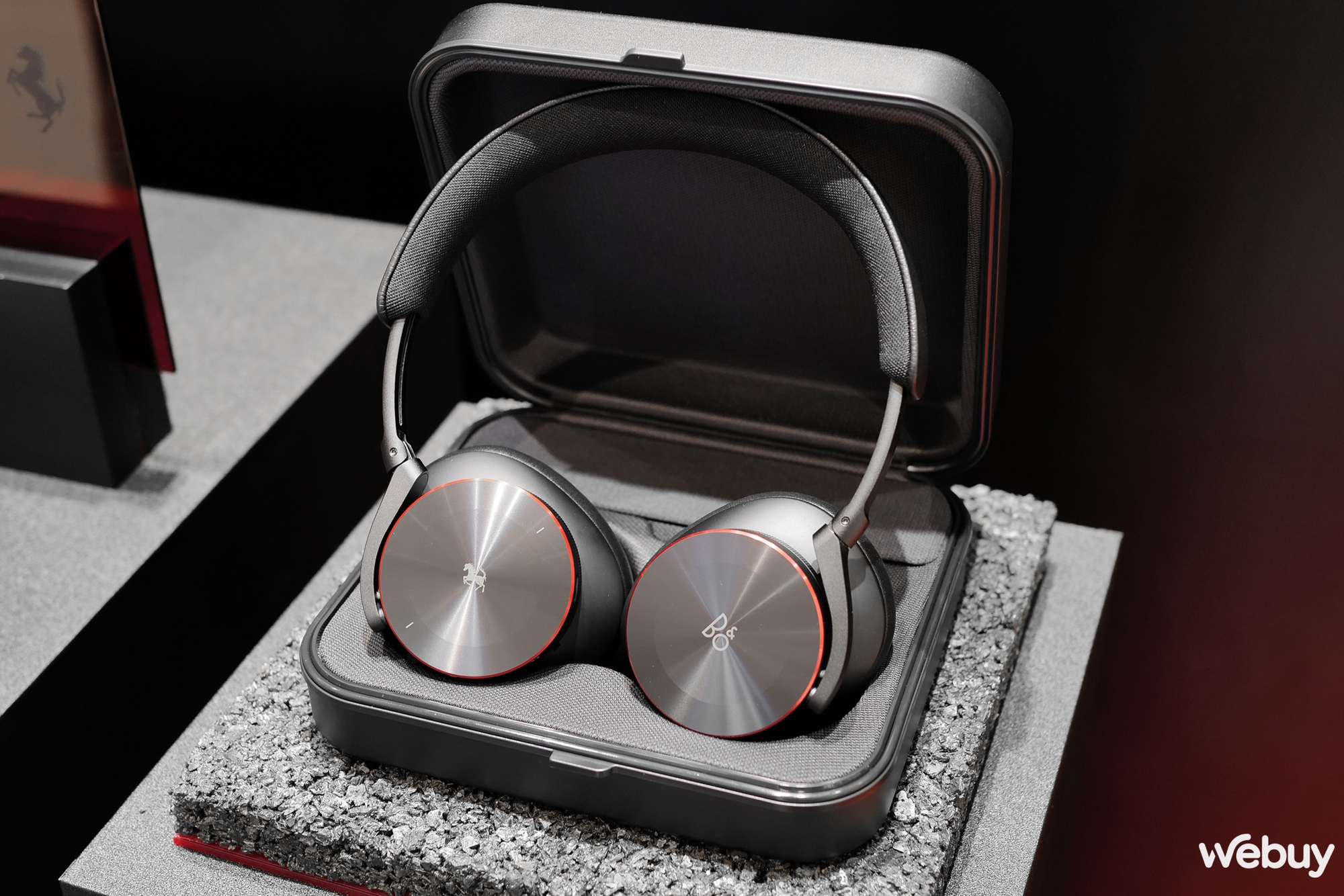 Ngắm nhìn bộ sưu tập âm thanh Bang & Olufsen và Ferrari: Khi đẳng cấp được nhân đôi - Ảnh 5.