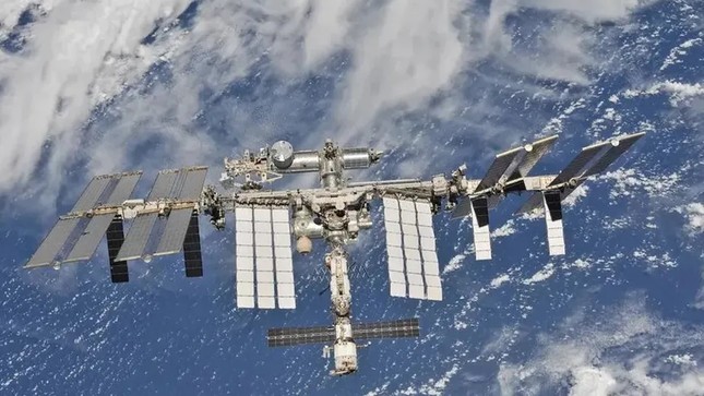 NASA điều tra rò rỉ amoniac trên khu vực Trạm vũ trụ quốc tế của Nga - Ảnh 2. NASA điều tra rò rỉ amoniac trên khu vực Trạm vũ trụ quốc tế của Nga - Ảnh 2.
