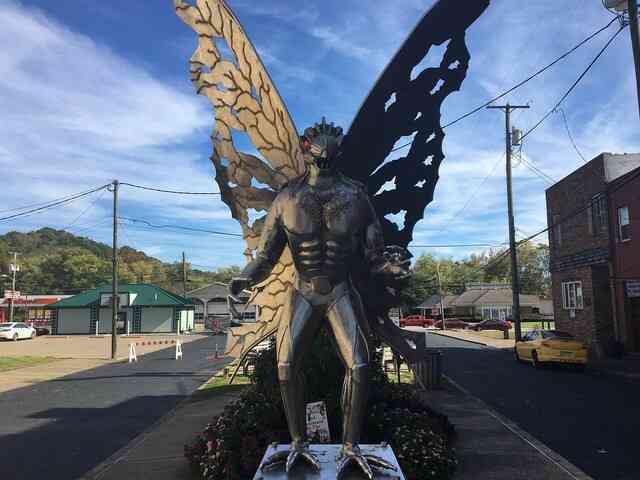 Mothman: Truyền thuyết đô thị hay sinh vật chưa được biết đến? - Ảnh 6. Mothman: Truyền thuyết đô thị hay sinh vật chưa được biết đến? - Ảnh 6.