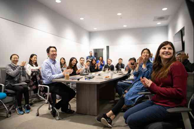 Lãnh đạo Landing AI - Top 10 công ty startup AI Mỹ giao lưu với sinh viên Việt Nam - Ảnh 2. Lãnh đạo Landing AI - Top 10 công ty startup AI Mỹ giao lưu với sinh viên Việt Nam - Ảnh 2.