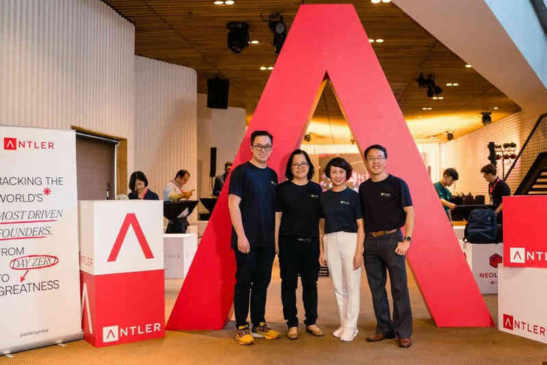 Chế tạo pin cát, startup Việt chung tay giải quyết vấn đề toàn cầu