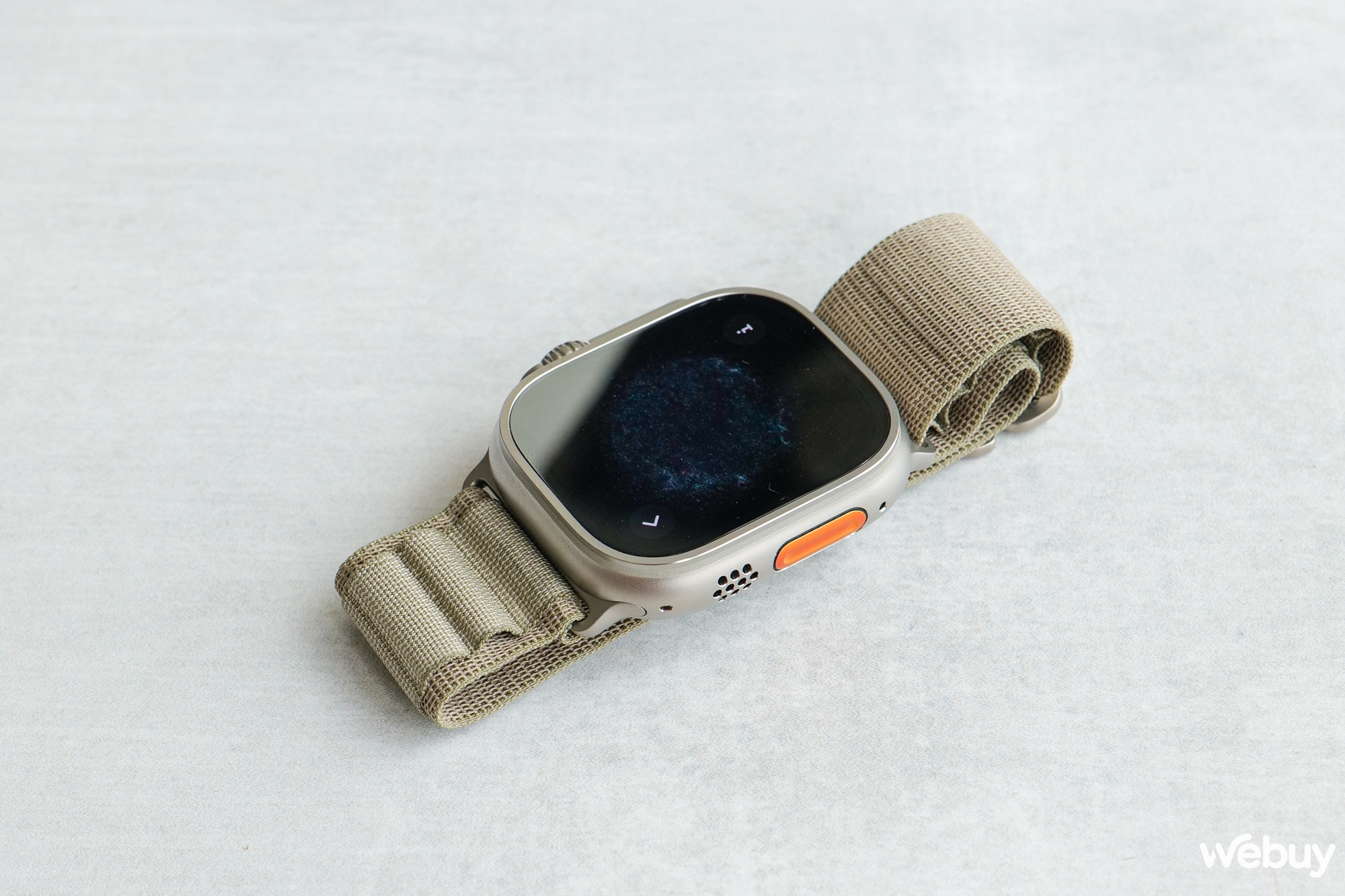Mở hộp Apple Watch Ultra 2: Thiết kế không đổi, có tính năng "búng tay" thú vị, tìm iPhone cực chính xác, giá 22 triệu - Ảnh 11. Mở hộp Apple Watch Ultra 2: Thiết kế không đổi, có tính năng "búng tay" thú vị, tìm iPhone cực chính xác, giá 22 triệu - Ảnh 11.