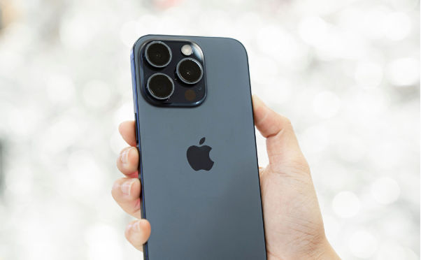 So sánh iPhone 15 và iPhone 15 Pro: Nên mua máy nào hơn? - Ảnh 5. So sánh iPhone 15 và iPhone 15 Pro: Nên mua máy nào hơn? - Ảnh 5.