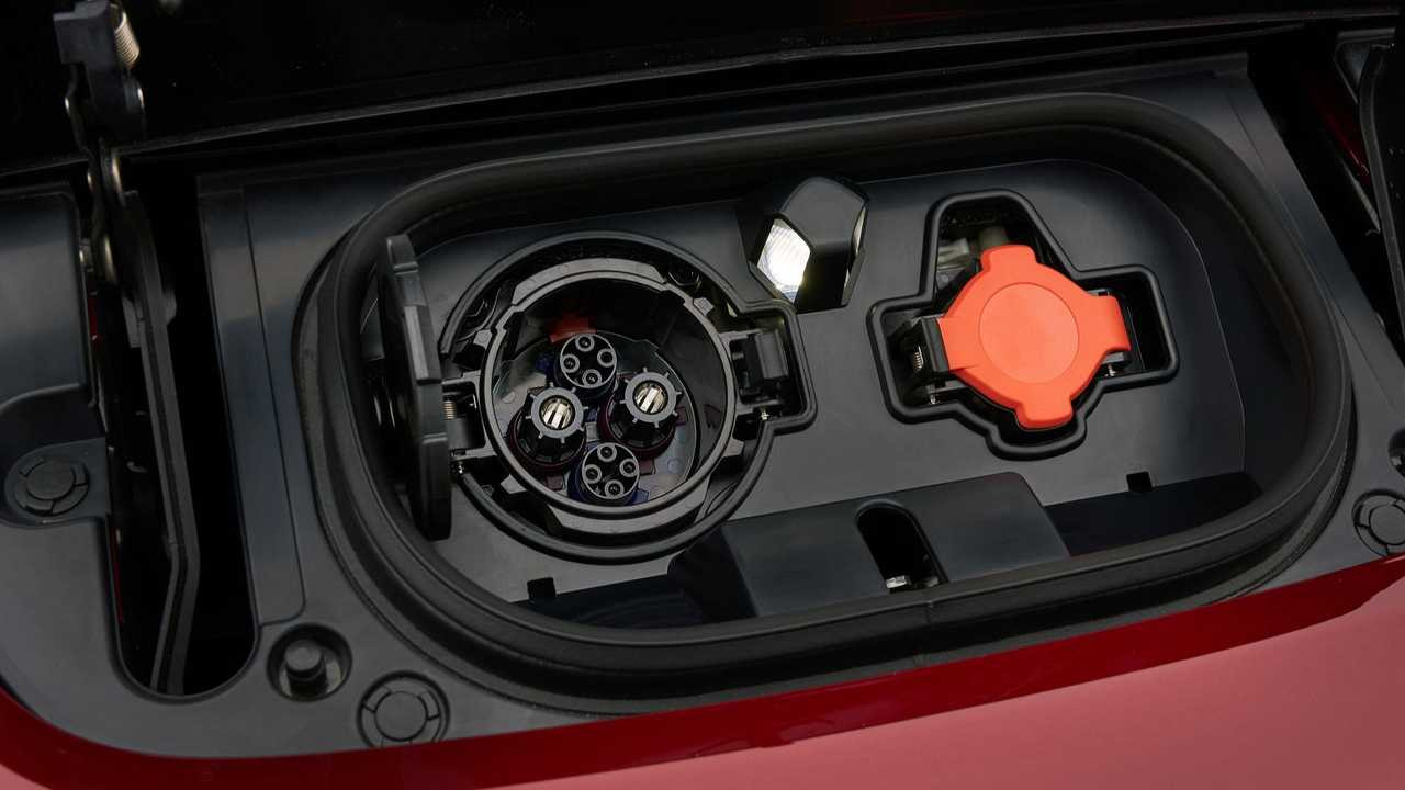 Toyota tuyên bố đi theo 1 công nghệ của Tesla, cục diện xe điện châu Á sắp biến động lớn? - Ảnh 3. Toyota tuyên bố đi theo 1 công nghệ của Tesla, cục diện xe điện châu Á sắp biến động lớn? - Ảnh 3.