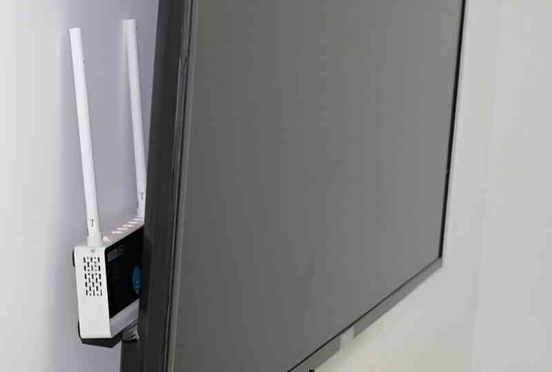 Đừng dại đặt những thứ này gần bộ phát Wifi: Vừa tốn điện vừa làm mạng chập chờn - Ảnh 2. Đừng dại đặt những thứ này gần bộ phát Wifi: Vừa tốn điện vừa làm mạng chập chờn - Ảnh 2.