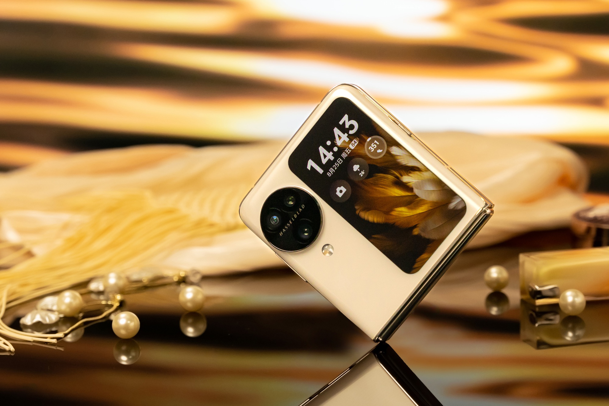 OPPO Find N3 và N3 Flip ra mắt: Màn hình “tỷ lệ vàng”, nếp nhăn gần như biến mất, camera chất lượng cao, giá từ 22.99 triệu - Ảnh 10. OPPO Find N3 và N3 Flip ra mắt: Màn hình “tỷ lệ vàng”, nếp nhăn gần như biến mất, camera chất lượng cao, giá từ 22.99 triệu - Ảnh 10.