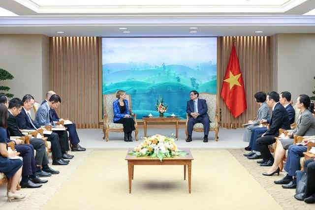 Kinh doanh hơn 17 triệu mặt hàng Việt mỗi năm, “đại bàng” công nghệ hàng đầu Hoa Kỳ cam kết đưa sản phẩm “Made in Vietnam” vươn tầm thế giới - Ảnh 2. Kinh doanh hơn 17 triệu mặt hàng Việt mỗi năm, “đại bàng” công nghệ hàng đầu Hoa Kỳ cam kết đưa sản phẩm “Made in Vietnam” vươn tầm thế giới - Ảnh 2.