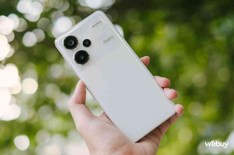 Smartphone Xiaomi này giá dưới 7 triệu nhưng có màn hình cong, camera 200MP như Galaxy S23 Ultra, sạc 120W - Ảnh 2. Smartphone Xiaomi này giá dưới 7 triệu nhưng có màn hình cong, camera 200MP như Galaxy S23 Ultra, sạc 120W - Ảnh 2.