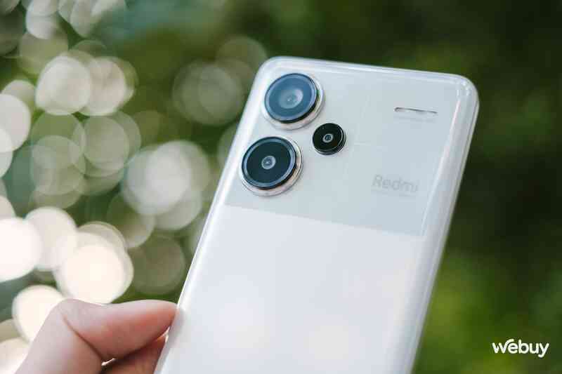 Smartphone Xiaomi này giá dưới 7 triệu nhưng có màn hình cong, camera 200MP như Galaxy S23 Ultra, sạc 120W - Ảnh 4. Smartphone Xiaomi này giá dưới 7 triệu nhưng có màn hình cong, camera 200MP như Galaxy S23 Ultra, sạc 120W - Ảnh 4.