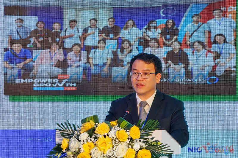 40.000 suất học bổng mới hỗ trợ phát triển nhân tài số