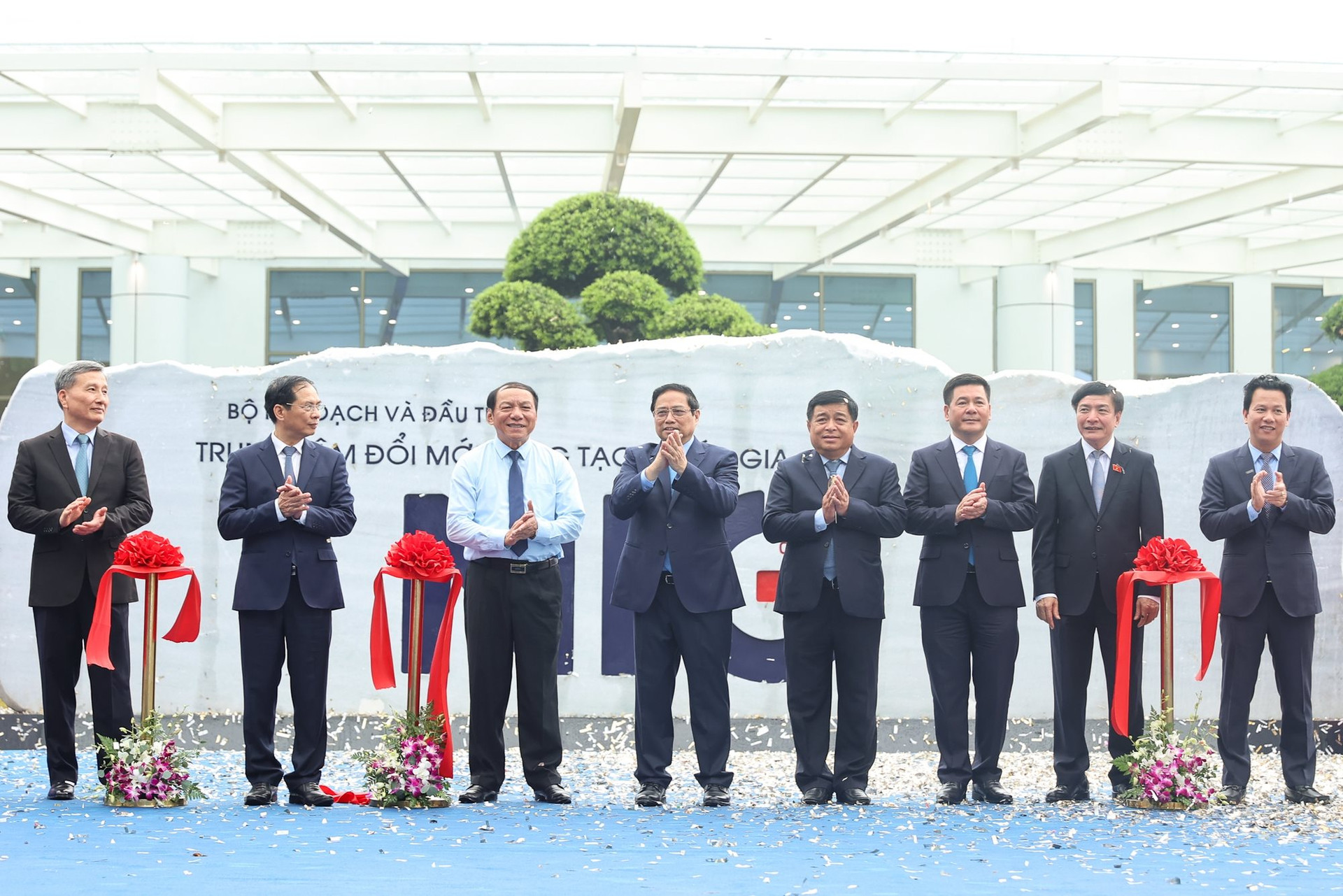 Những cơ hội làm nên đột phá từ 1.000 tỷ đồng xã hội hóa xây dựng Trung tâm Đổi mới sáng tạo lớn nhất Việt Nam - Ảnh 8. Những cơ hội làm nên đột phá từ 1.000 tỷ đồng xã hội hóa xây dựng Trung tâm Đổi mới sáng tạo lớn nhất Việt Nam - Ảnh 8.