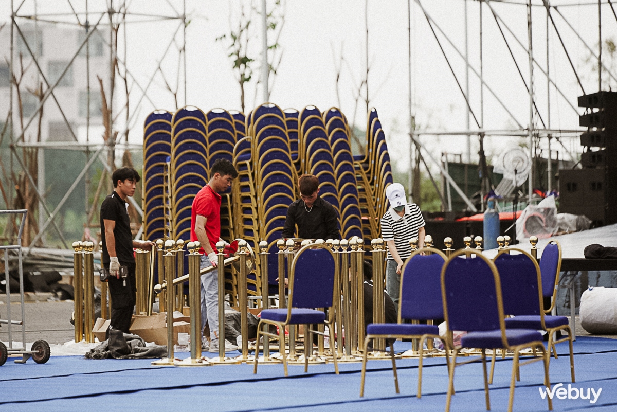 Tất bật chuẩn bị Gala Better Choice Awards: Dàn âm thanh ánh sáng “khủng”, nhiều khán giả hứng thú đến xem trước tổng duyệt