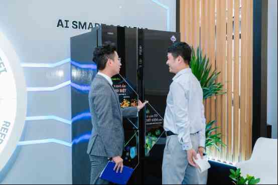 AQUA Việt Nam tái hiện chân thực loạt tính năng thông minh tại ngày hội trí tuệ nhân tạo Việt Nam 2023 - Ảnh 5. AQUA Việt Nam tái hiện chân thực loạt tính năng thông minh tại ngày hội trí tuệ nhân tạo Việt Nam 2023 - Ảnh 5.