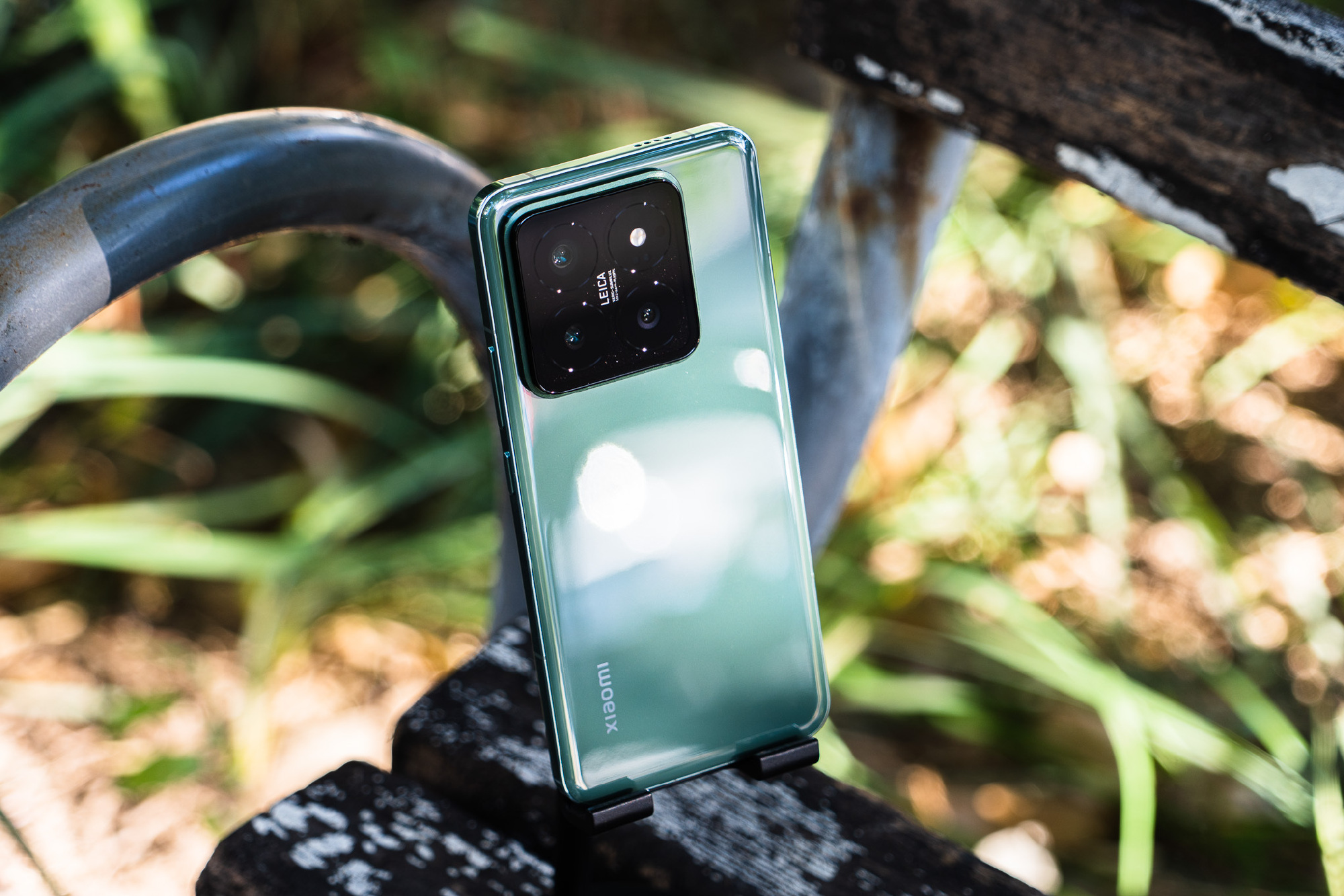 Ảnh thực tế Xiaomi 14 Pro mới ra mắt: Màn hình siêu sáng, khung viền vuông, nâng cấp camera Leica - Ảnh 3. Ảnh thực tế Xiaomi 14 Pro mới ra mắt: Màn hình siêu sáng, khung viền vuông, nâng cấp camera Leica - Ảnh 3.
