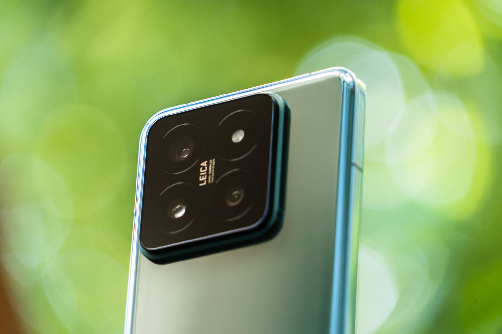 Ảnh thực tế Xiaomi 14 Pro mới ra mắt: Màn hình siêu sáng, khung viền vuông, nâng cấp camera Leica - Ảnh 5. Ảnh thực tế Xiaomi 14 Pro mới ra mắt: Màn hình siêu sáng, khung viền vuông, nâng cấp camera Leica - Ảnh 5.