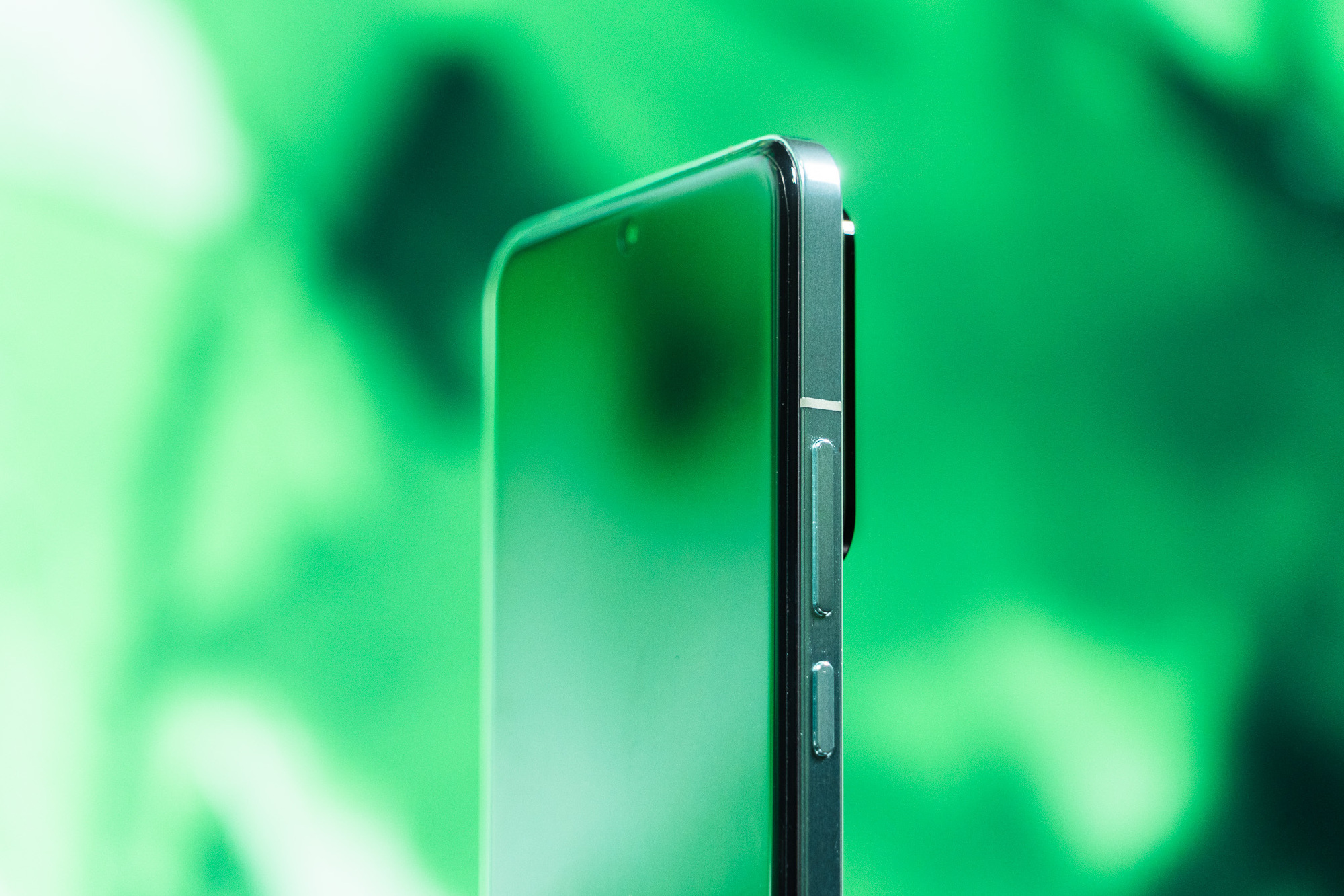 Ảnh thực tế Xiaomi 14 Pro mới ra mắt: Màn hình siêu sáng, khung viền vuông, nâng cấp camera Leica - Ảnh 6. Ảnh thực tế Xiaomi 14 Pro mới ra mắt: Màn hình siêu sáng, khung viền vuông, nâng cấp camera Leica - Ảnh 6.