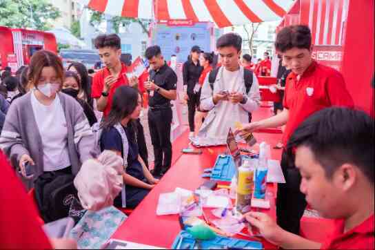 CellphoneS thu hút 150.000 sinh viên tham gia sự kiện công nghệ S-Camp 2023 - Ảnh 5. CellphoneS thu hút 150.000 sinh viên tham gia sự kiện công nghệ S-Camp 2023 - Ảnh 5.