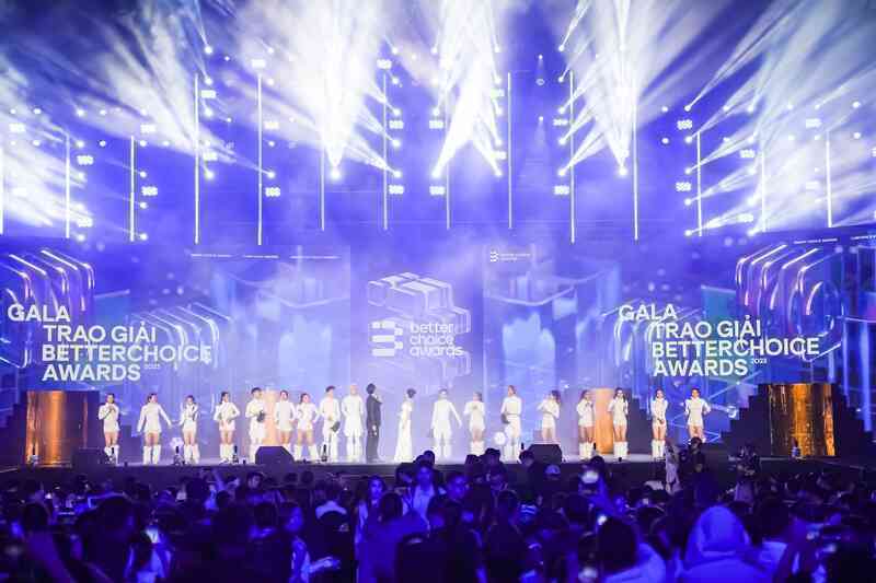 Nhìn lại những khoảnh khắc trao giải ấn tượng tại đêm Gala sự kiện Better Choice Awards 2023 - Ảnh 19. Nhìn lại những khoảnh khắc trao giải ấn tượng tại đêm Gala sự kiện Better Choice Awards 2023 - Ảnh 19.