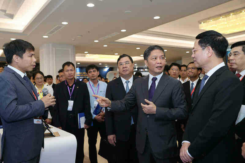 Nhiều ưu đãi cho người dân trong ‘Tháng tiêu dùng số’ năm 2023