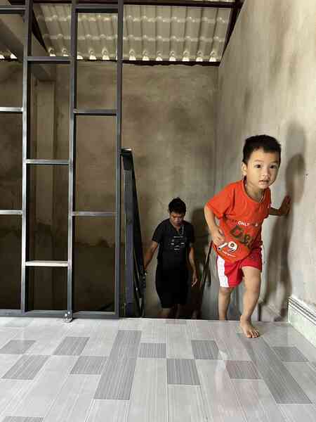 Hơn 1000 gia đình thắng “giặc nước” và cuốn sổ đặc biệt: Triệu thùng mì gói không bằng nhà ngói trên cao!