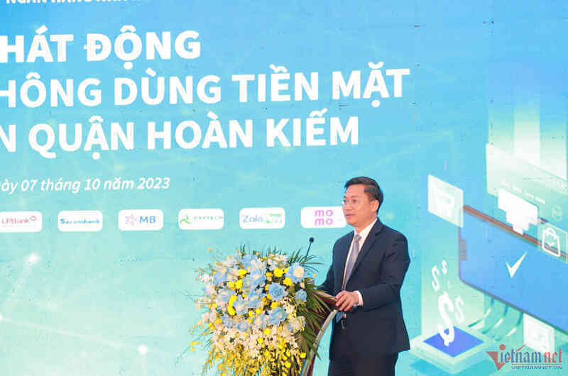 Hướng tới mỗi quận, huyện Hà Nội đều có tuyến phố thanh toán không tiền mặt