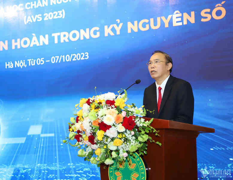 Chuyển đổi số giúp chủ trang trại theo dõi đàn gia súc mọi lúc, mọi nơi