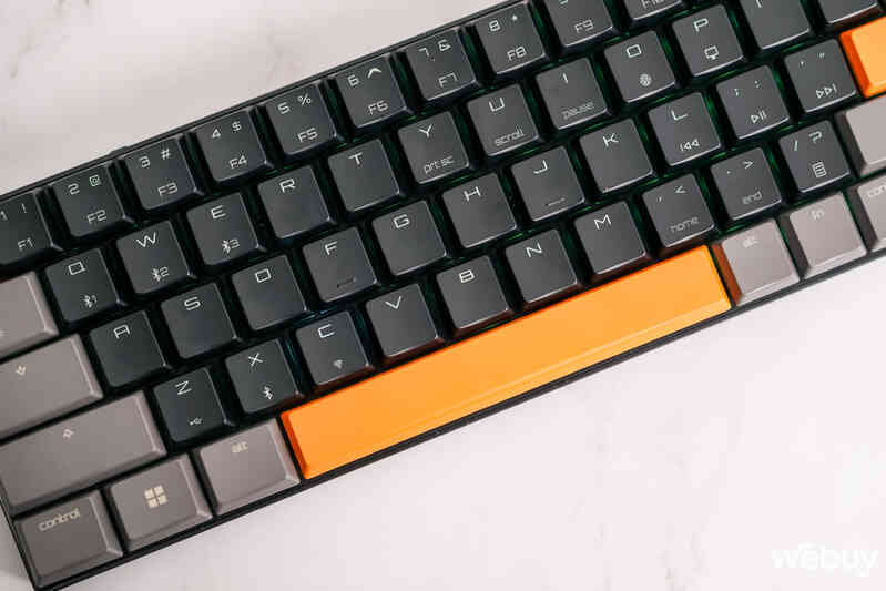 Trải nghiệm bàn phím Cherry MX-LP 2.1: Mỏng, nhẹ, switch cho cảm giác gõ cứng cáp - Ảnh 8. Trải nghiệm bàn phím Cherry MX-LP 2.1: Mỏng, nhẹ, switch cho cảm giác gõ cứng cáp - Ảnh 8.