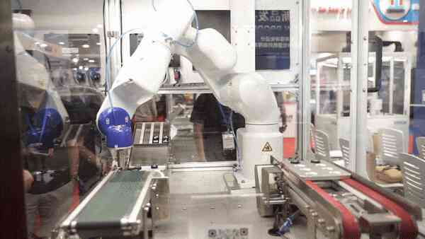 Trải nghiệm 4 robot SCARA của Epson tại Bắc Ninh: Linh hoạt, nhỏ gọn và thông minh hơn - Ảnh 4. Trải nghiệm 4 robot SCARA của Epson tại Bắc Ninh: Linh hoạt, nhỏ gọn và thông minh hơn - Ảnh 4.