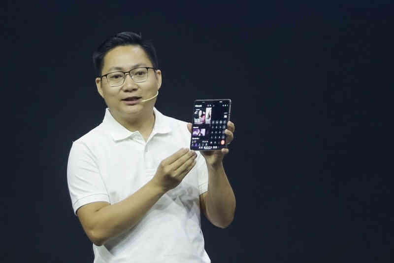 Thêm hãng smartphone muốn đưa điện thoại gập vào Việt Nam