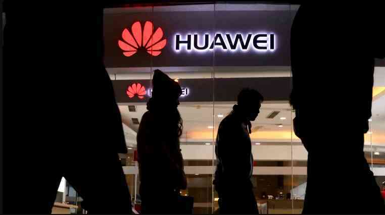 Huawei chứng minh cho cả thế giới thấy làm xe điện dễ như lắp điện thoại: Thuê ngoài mọi thứ, viết phần mềm và dán nhãn là xong