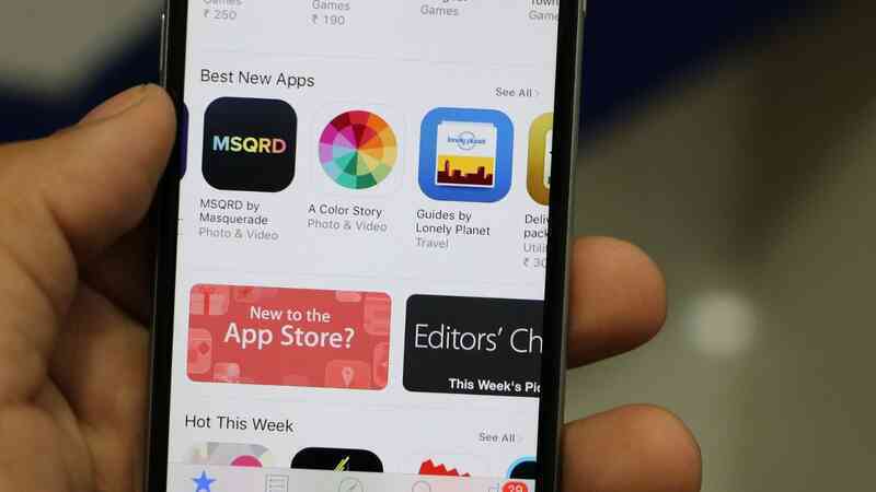 Lộ dấu hiệu cho thấy iPhone sắp được phép cài ứng dụng ngoài App Store, riêng người dùng Việt vẫn chưa thể 'mừng thầm'