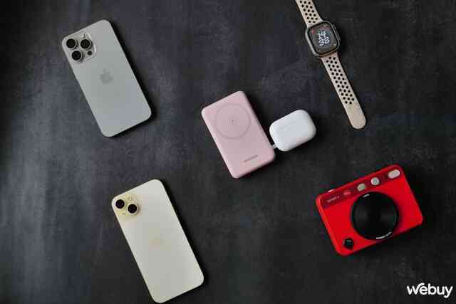 Pin dự phòng MagSafe 2-trong-1 cho iPhone và Apple Watch: Sạc được 4 thiết bị cùng lúc, dung lượng 10.000mAh, giá chỉ 1,5 triệu đồng- Ảnh 9. Pin dự phòng MagSafe 2-trong-1 cho iPhone và Apple Watch: Sạc được 4 thiết bị cùng lúc, dung lượng 10.000mAh, giá chỉ 1,5 triệu đồng- Ảnh 9.