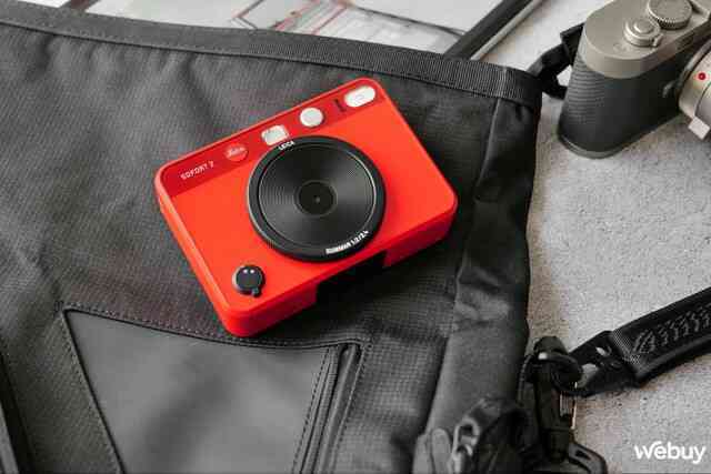 Ra đường chụp ảnh với Leica Sofort 2: Chụp in ngay và có cả bản số, màu ảnh hoài cổ
